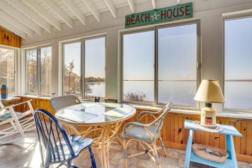 Alburgh Winter Escape on Lake Champlain - last minute hotel in Rouses Point