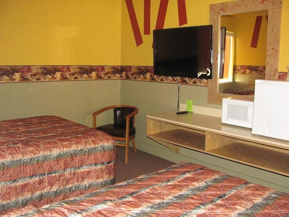 Earth Inn Motel - photo 9