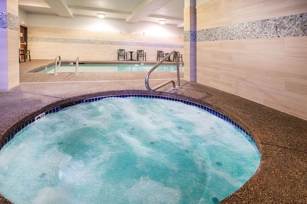La Quinta Inn & Suites by Wyndham Portland Airport - photo 7
