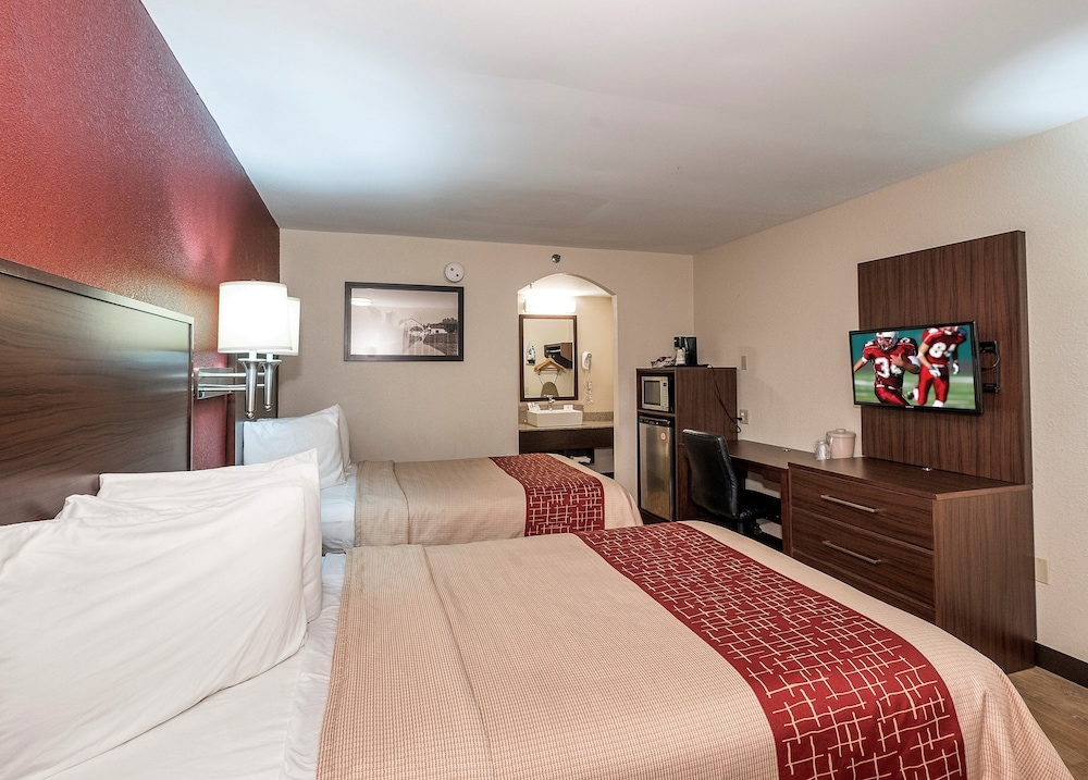 Red Roof Inn Lancaster - photo 7
