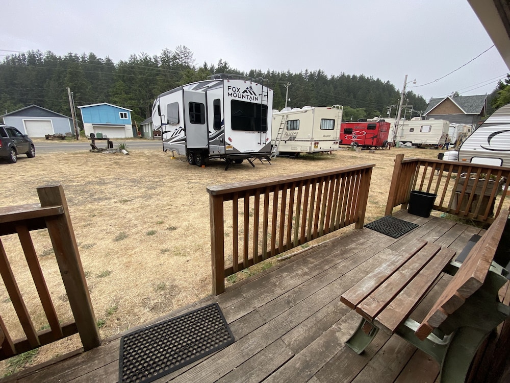 Raines Resort Cabins & RV - photo 113
