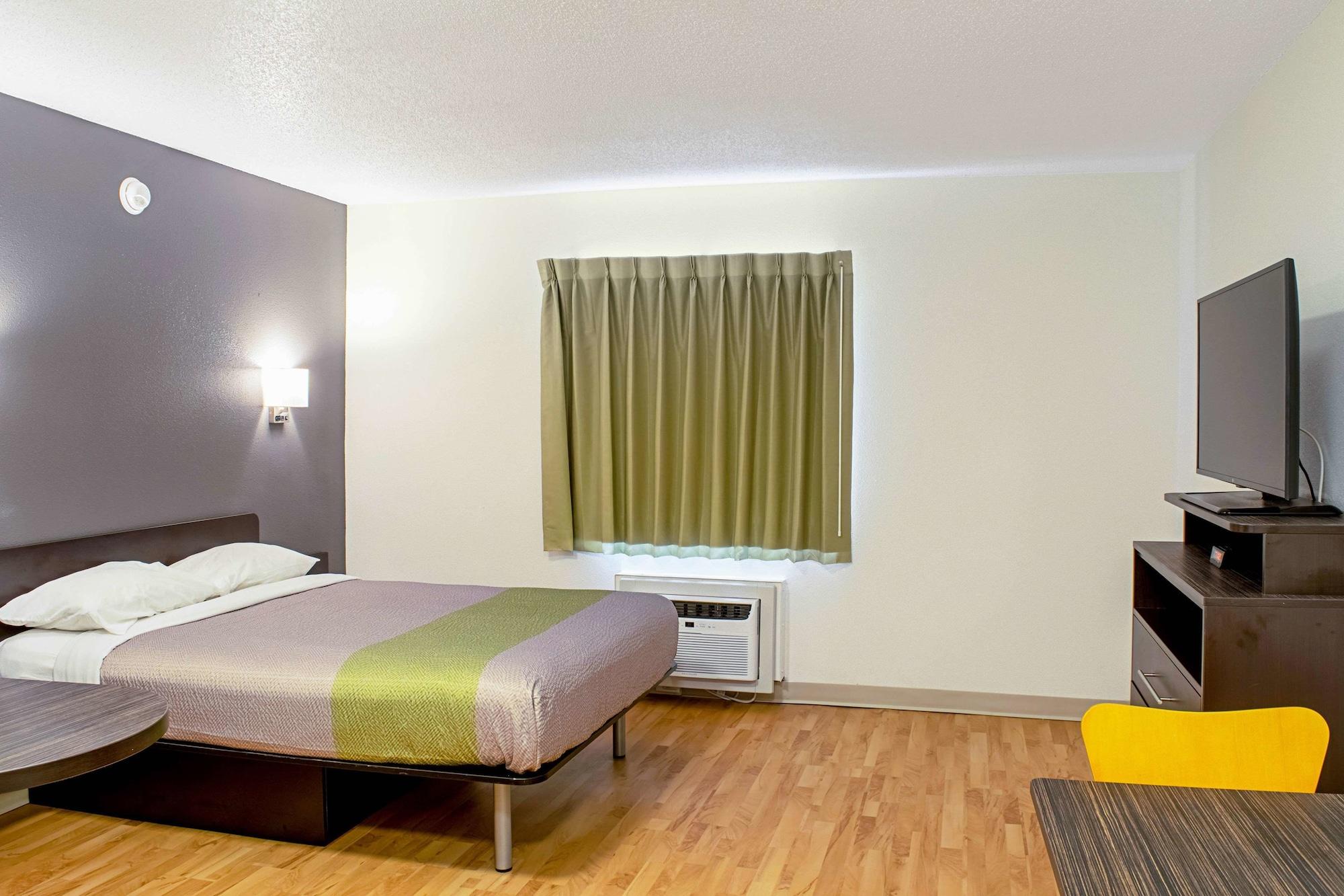 Welcome Suites Springdale - photo 10