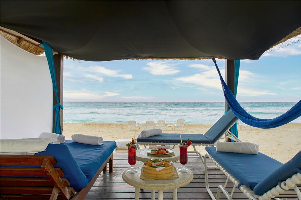 KICUN1_Caribe Bar Beach Villa 2.jpeg