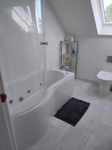 Farm Cottage With Hottub