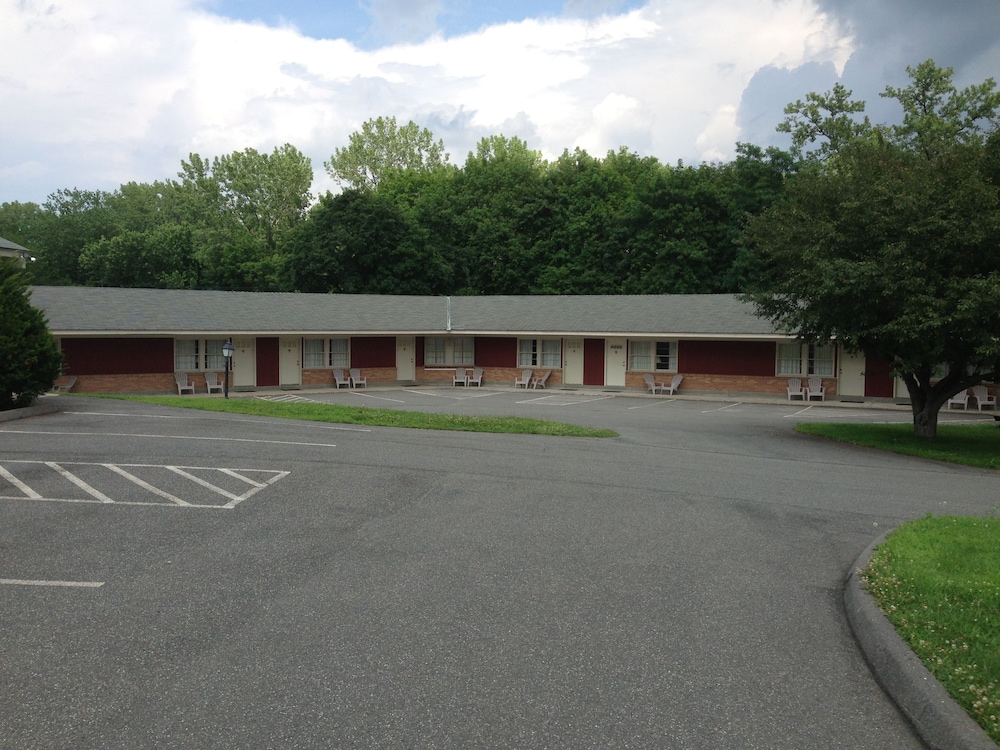 Berkshire Inn - photo 29