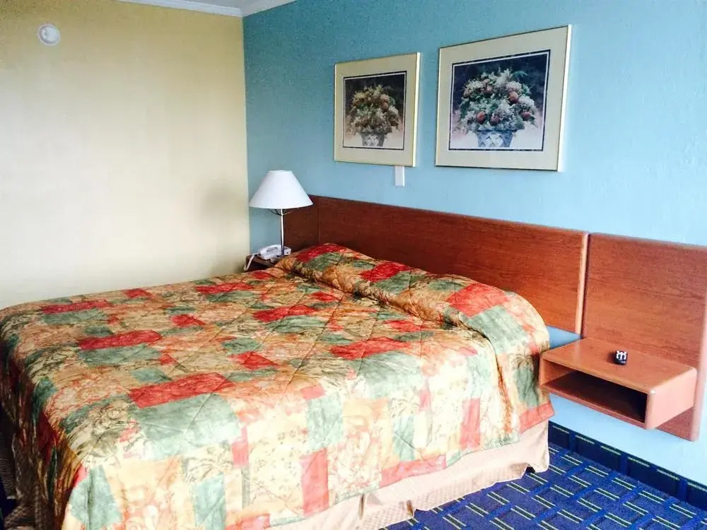 Motel 6 Florence Historic Downtown - photo 17