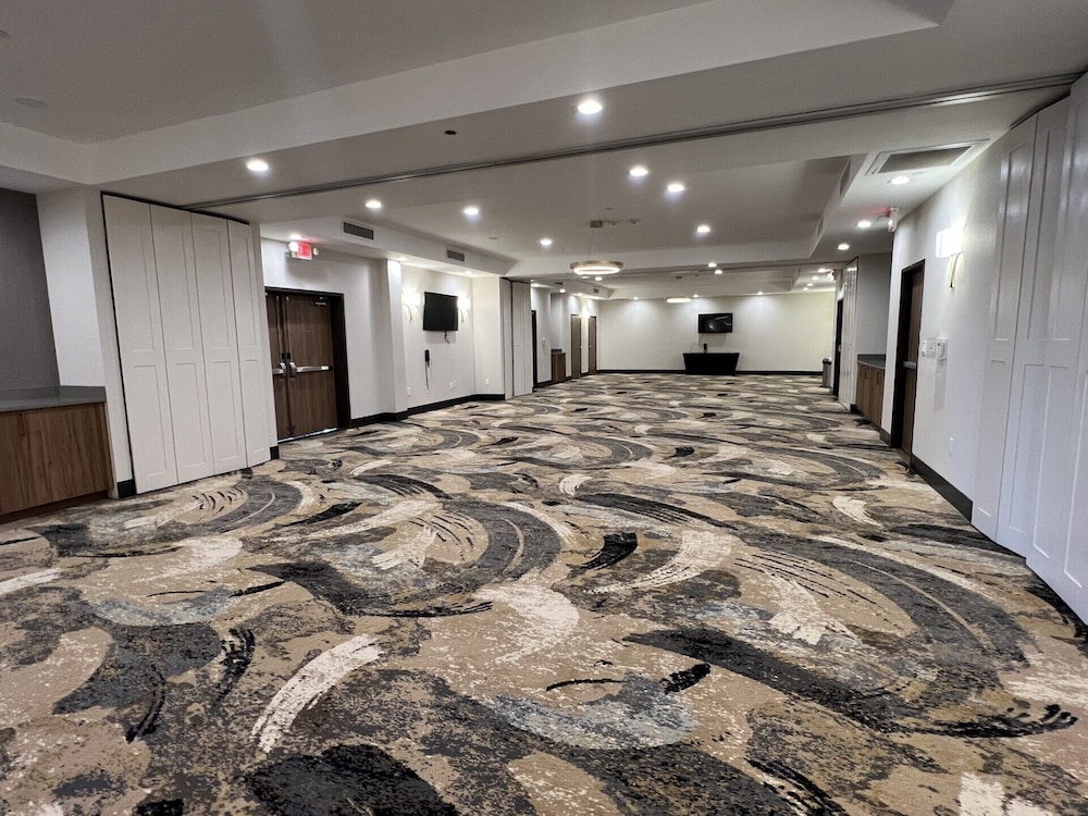 DoubleTree by Hilton Fort Worth Fossil Creek - photo 57