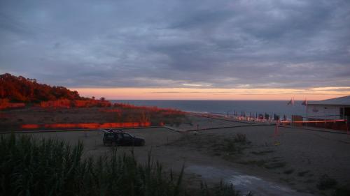 Le terrazze sulla spiaggia in Ascea, Italy