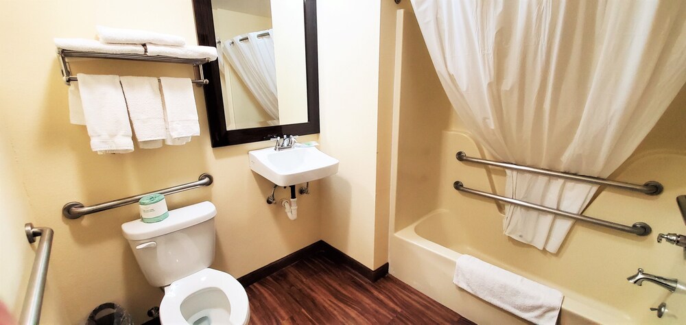 Travel Inn & Suites Sikeston Miner - photo 33