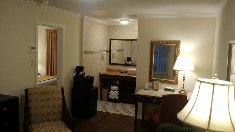 Townsend Gateway Inn - photo 18
