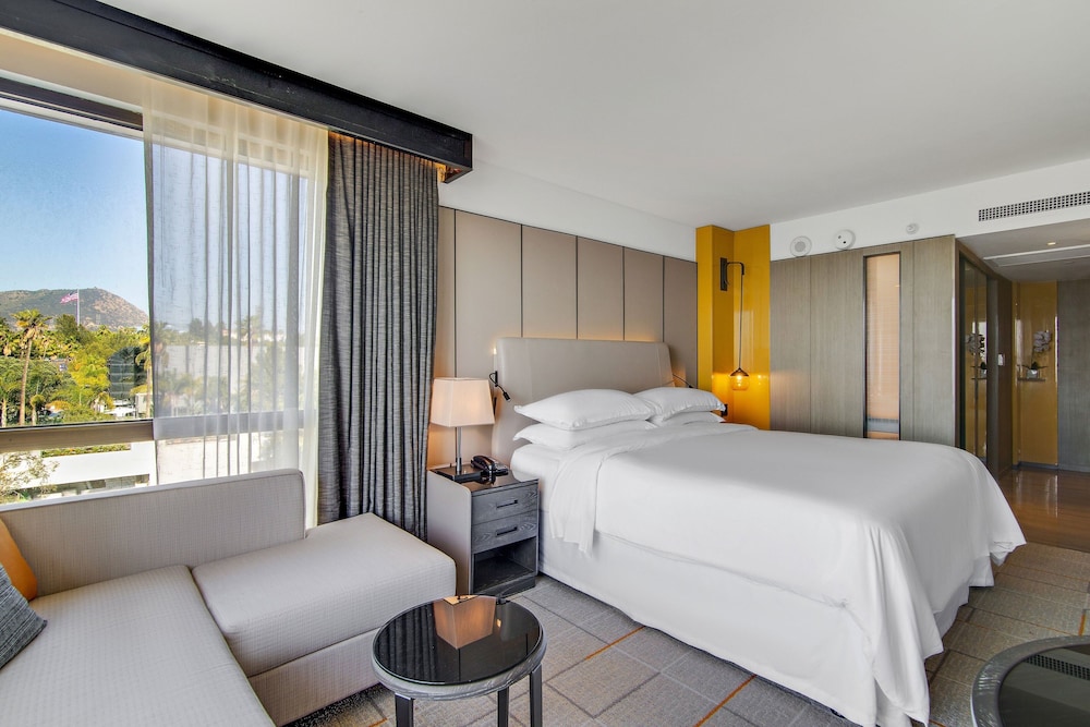 Sheraton Universal Hotel - photo 33