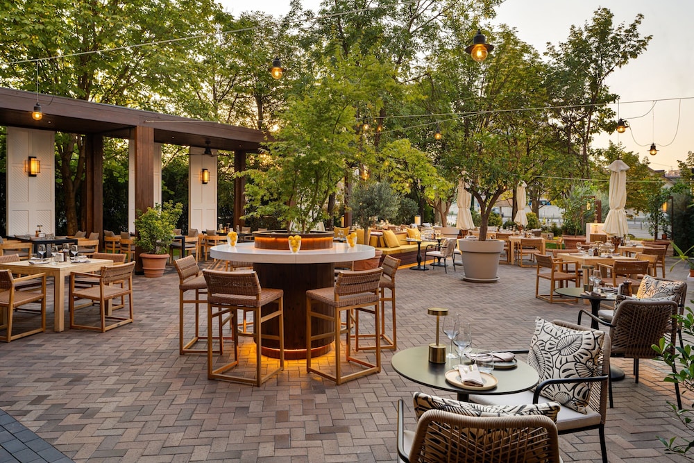 מזון ומשקאות