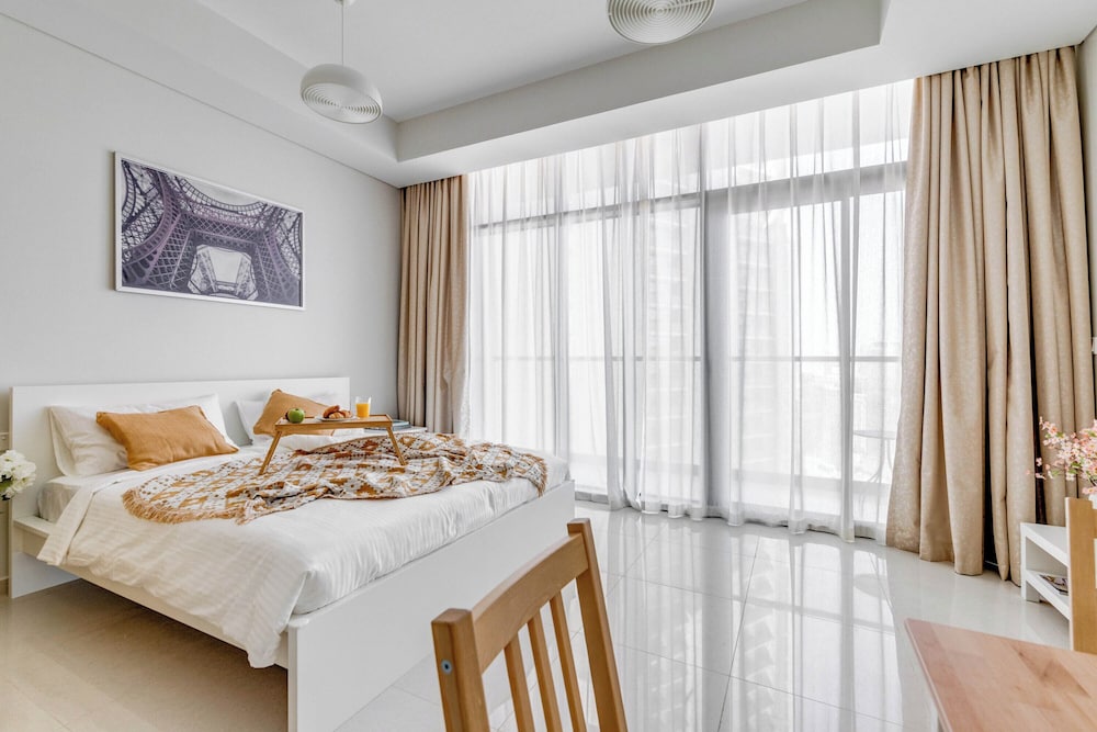 Knokey Aykon City — 4-Star Luxury Hotel in Dubai, United Arab Emirates