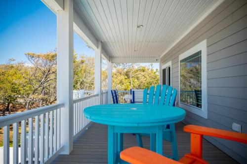 All Decked Out by Oak Island Accommodations - photo 43