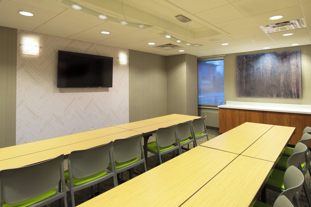 SpringHill Suites by Marriott Seattle Issaquah - photo 25