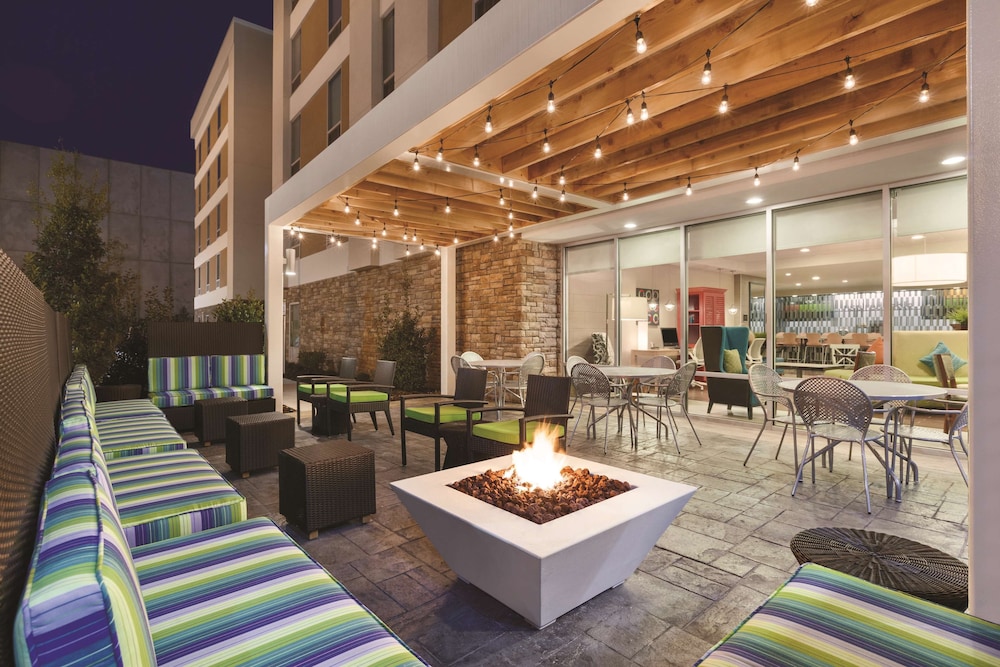Home2 Suites by Hilton College Station - photo 20