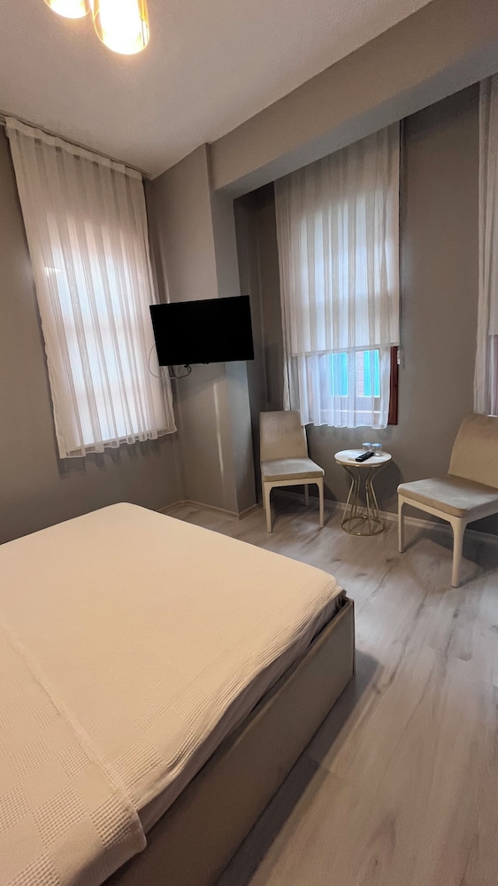 Mazi Otel in Mudanya, Turkey