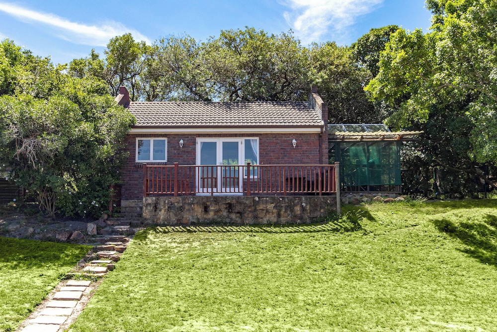 Room in Guest Room Garden Cottage Houtbay Cape Town South Africa