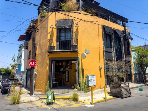 Dowtown lofts by flor y tierra in Guadalajara, Mexico