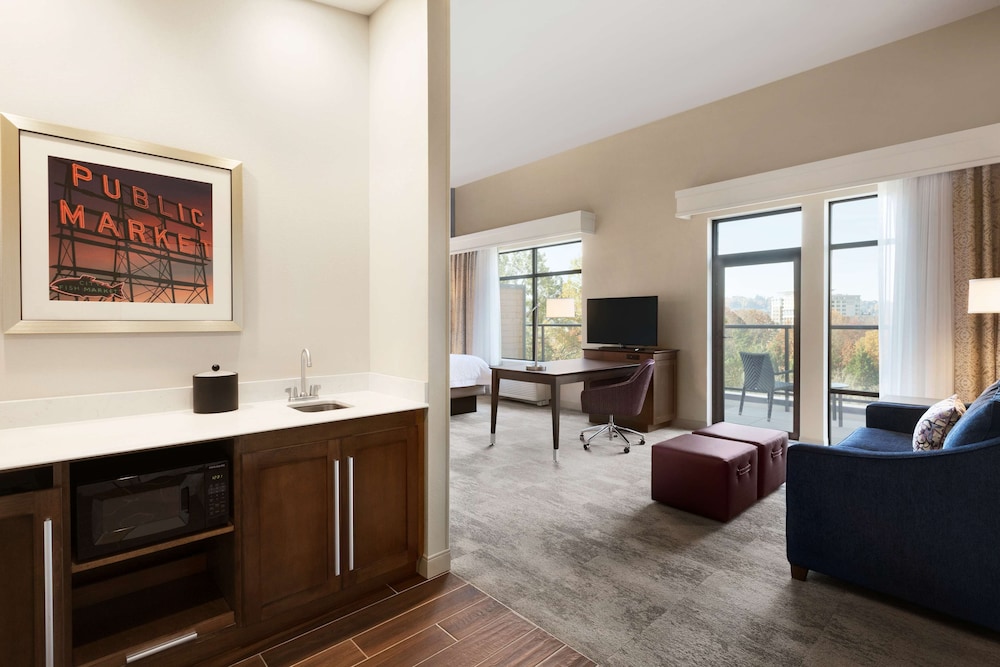 Hampton Inn & Suites Seattle Renton - photo 14