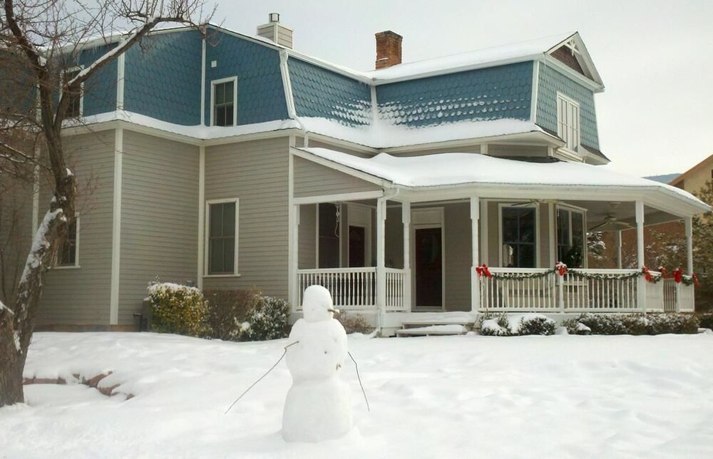 The Iron Gate Inn - photo 48
