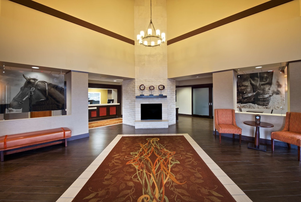 Hampton Inn & Suites N. Ft. Worth Alliance Airport - photo 4