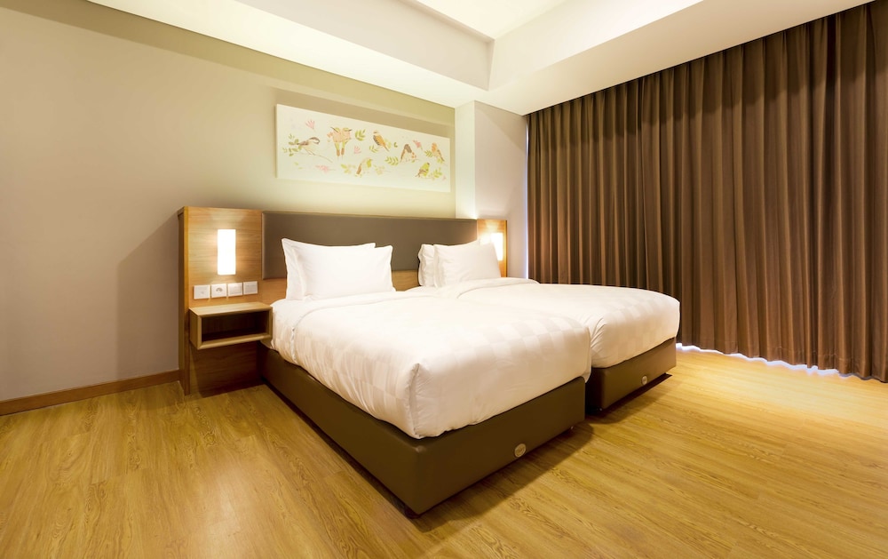 Aviary Bintaro — South Tangerang — photo 4
