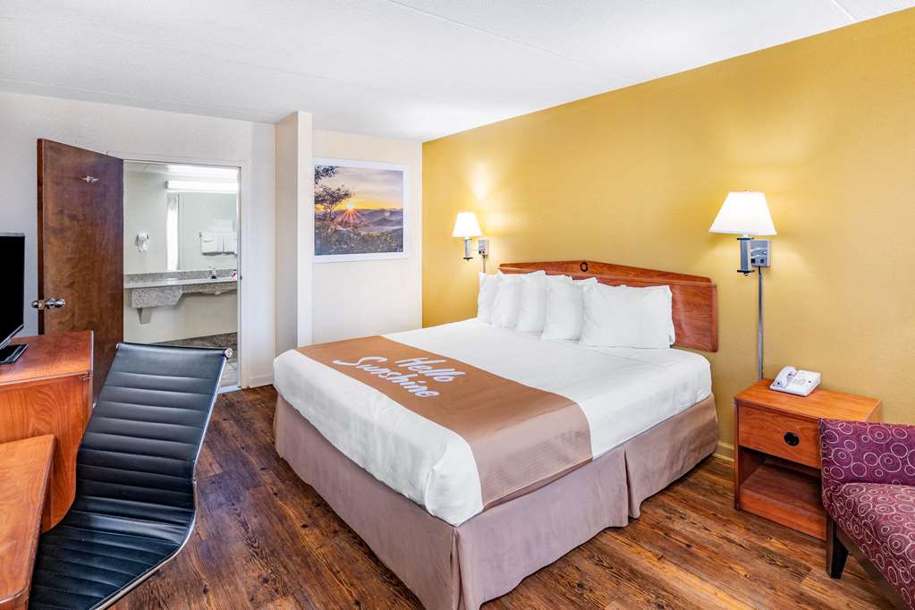 Days Inn by Wyndham Clarksville TN - photo 19