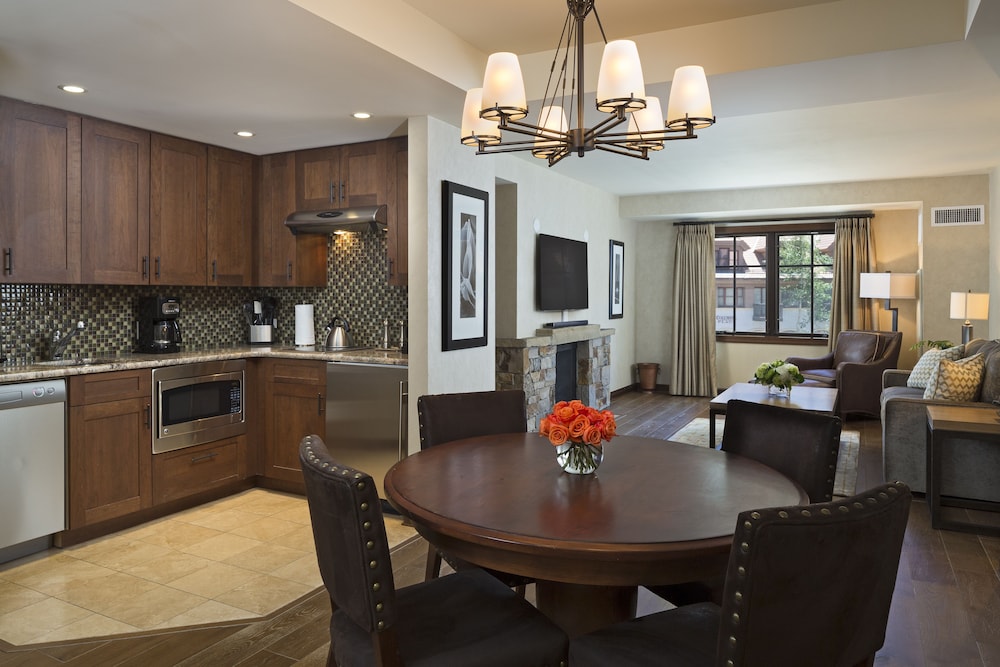 Madeline Hotel & Residences Auberge Collection - photo 24