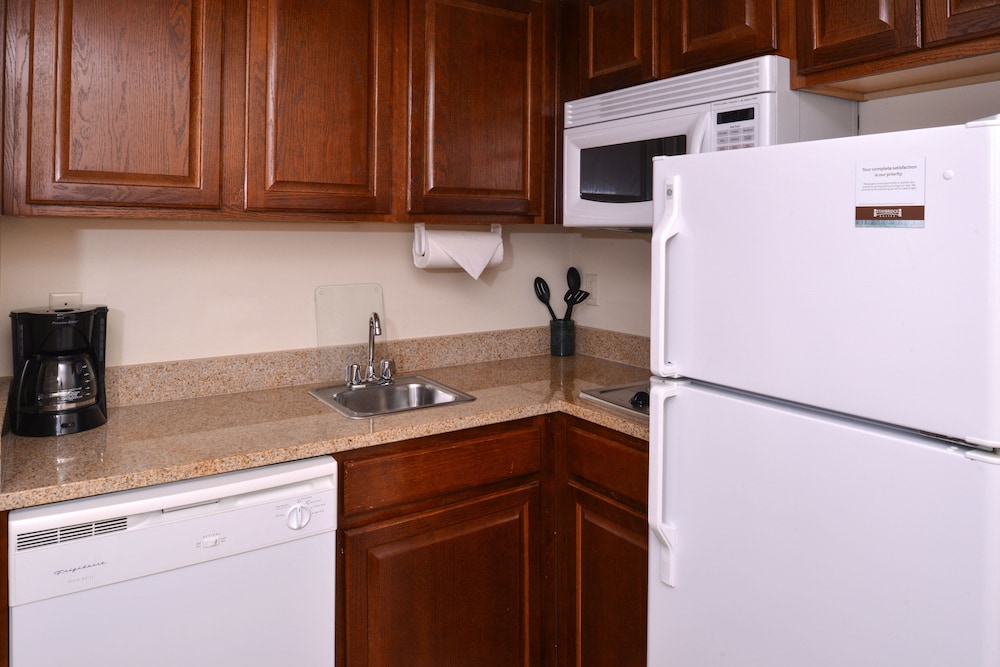 Staybridge Suites Indianapolis Airport by IHG - photo 58