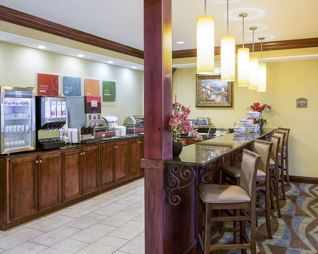 Comfort Suites Harvey New Orleans West - photo 23