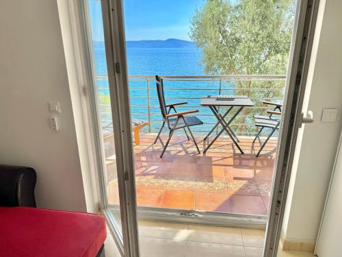 Apartman Nina Selce — 4-Star Luxury Hotel in Selce, Croatia