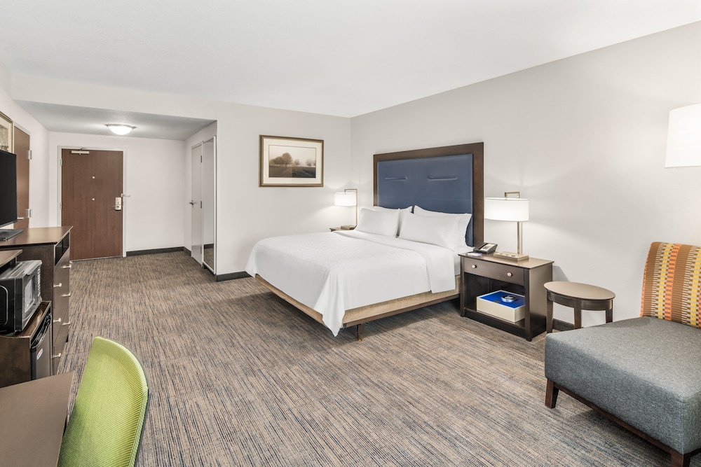 Holiday Inn Express & Suites Wilmington Newark by IHG - photo 15