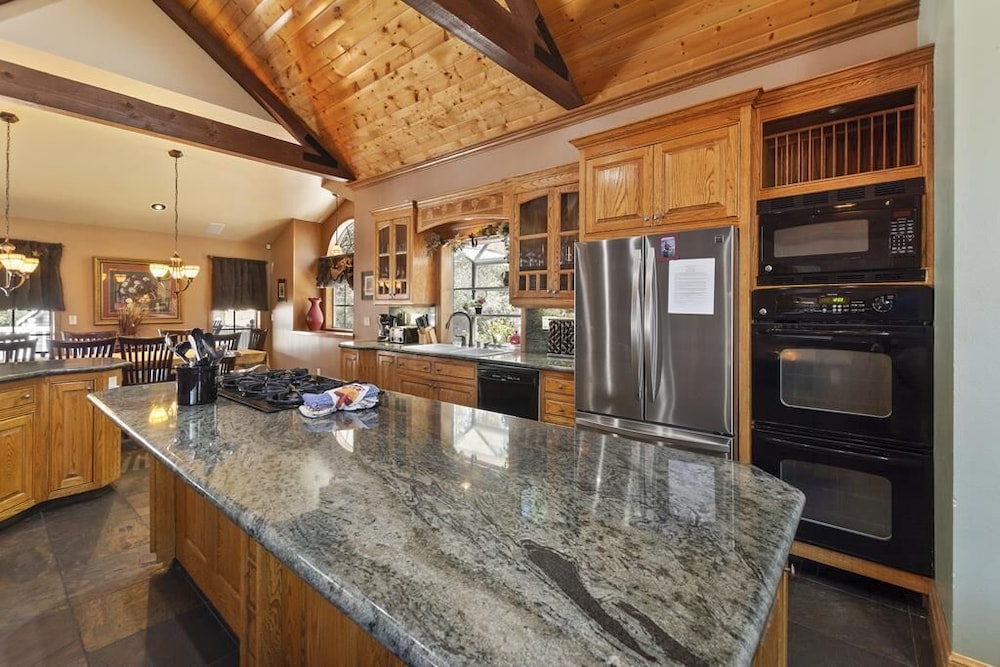 011 Fox Manor - photo 15