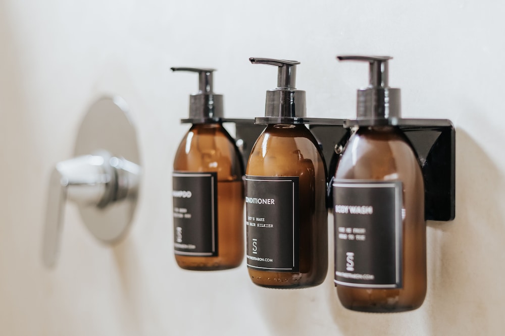 Bathroom amenities