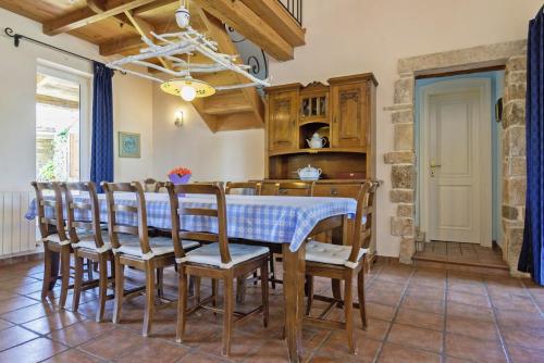 Villa Arbora in Kavran — 5-Star Luxury Hotel in Marcana, Croatia