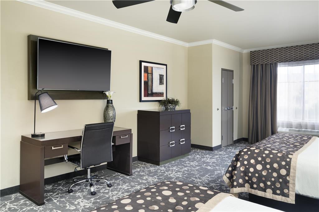 Best Western Premier Crown Chase Inn & Suites - photo 12