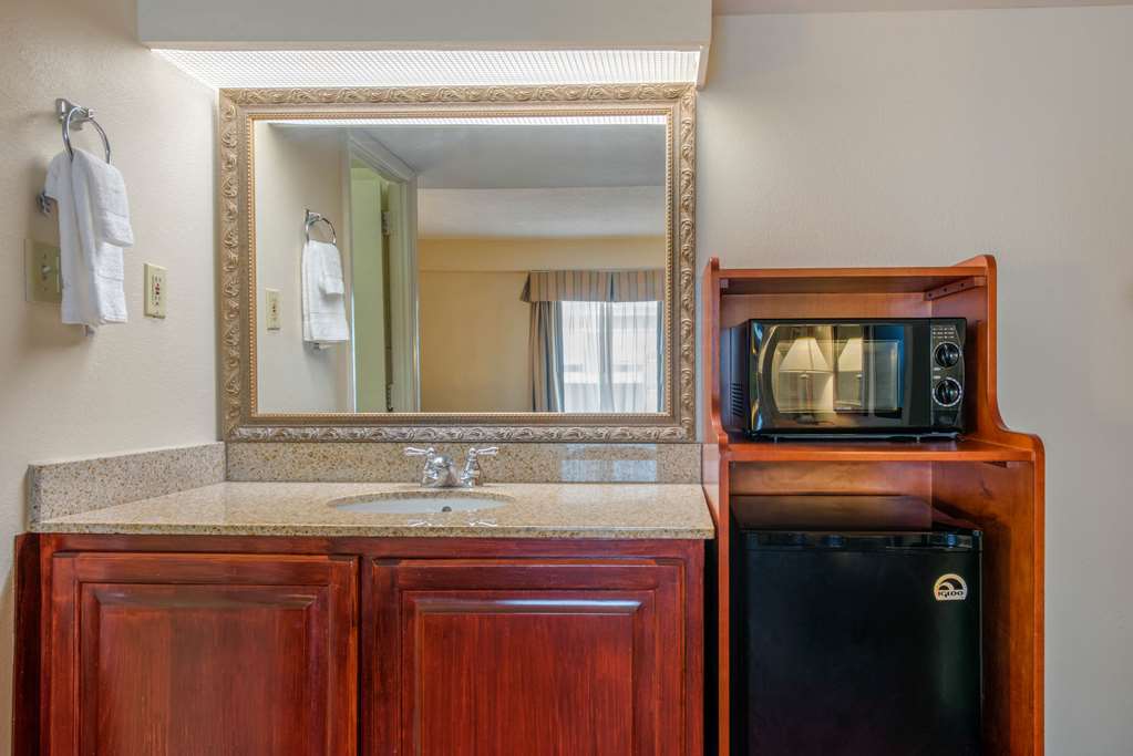 Quality Inn Savannah Historic District - photo 21