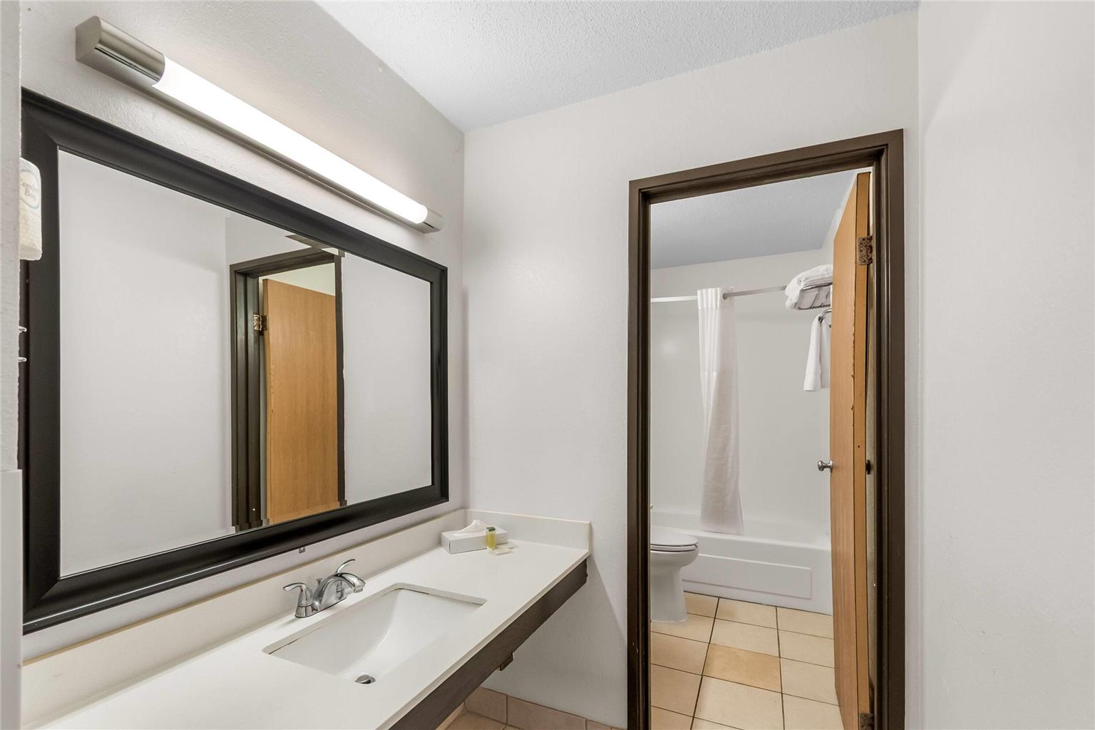 Super 8 by Wyndham Dumfries Quantico - photo 31