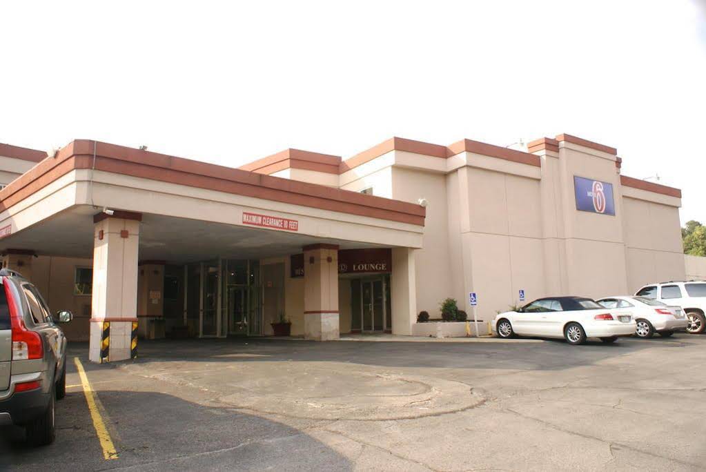 Motel 6 Pittsburgh - photo 13