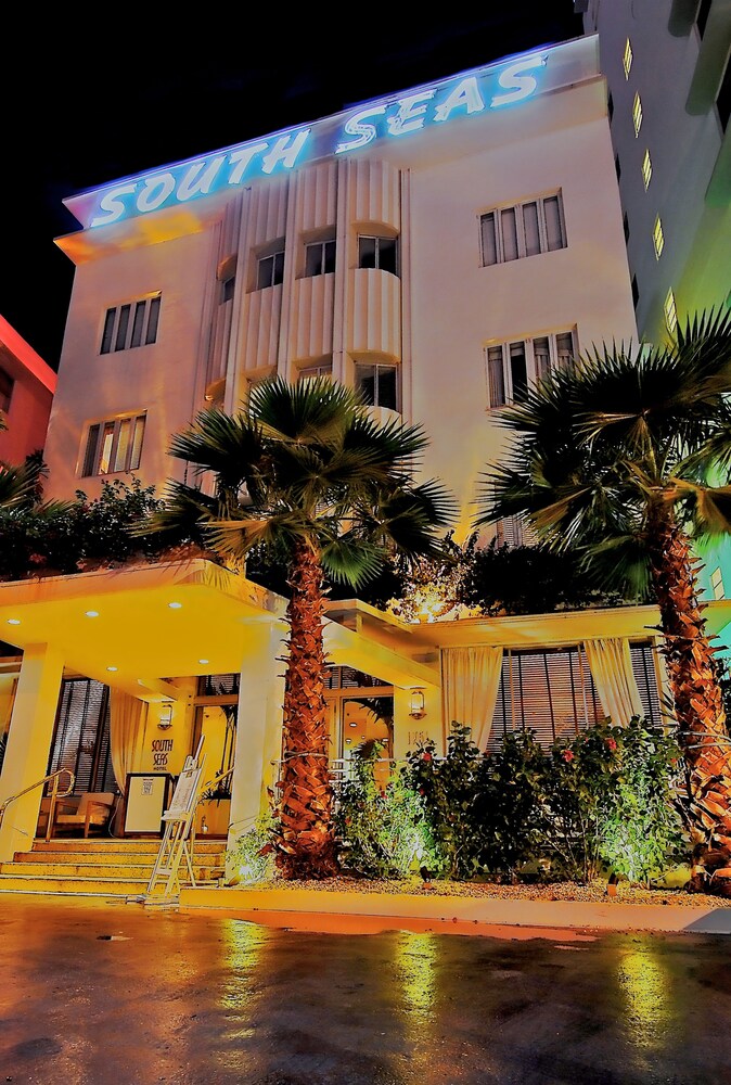 South Seas Hotel - photo 38