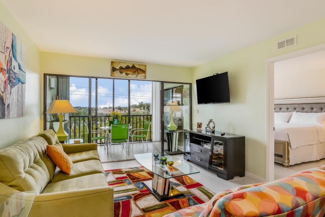Anglers Cove C 404 — 4-Star Luxury Hotel in Marco Island, United States