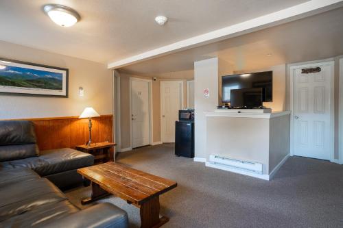 North Cascades Inn - photo 9