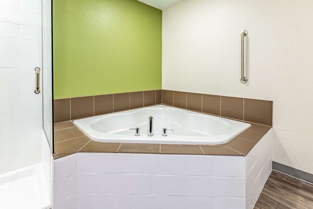 Sleep Inn & Suites Mt. Hope near Auction & Event Center - photo 28