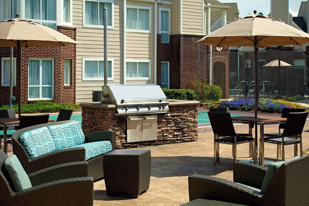 Residence Inn by Marriott Atlanta Airport North Virginia Ave - photo 20