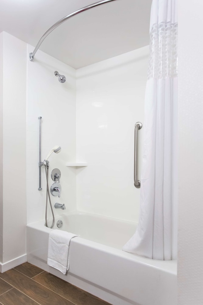 Hampton Inn by Hilton Troy - photo 19