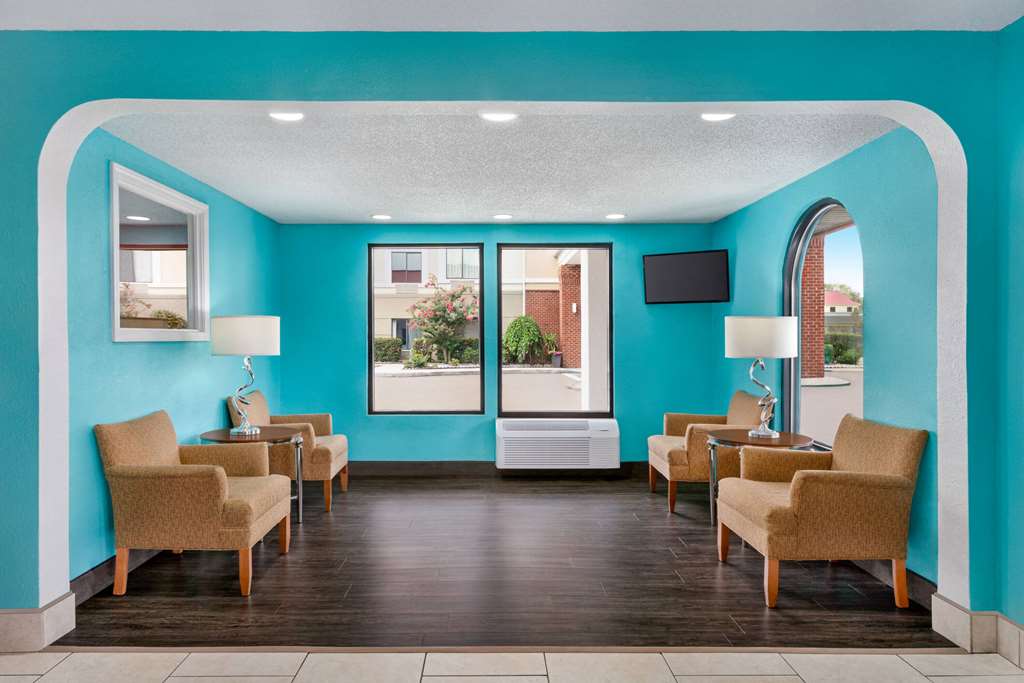 Howard Johnson by Wyndham Chattanooga Lookout Mountain I 24 - photo 9