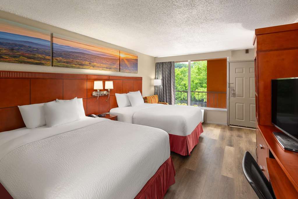 Days Inn by Wyndham Knoxville East - photo 15