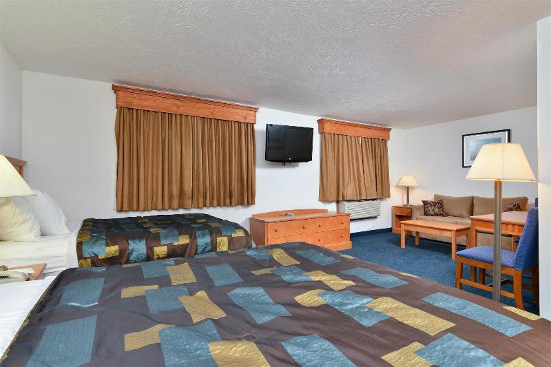 Corn Palace Inn - photo 6
