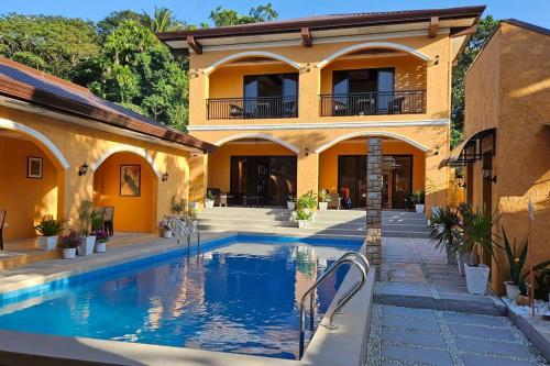 Villa Naranja Pagudpud Biondo — 4-Star Luxury Hotel in Pagudpud, Philippines
